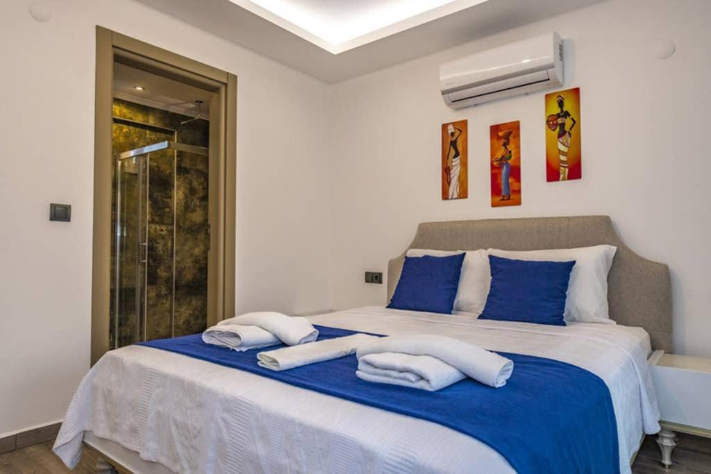 Bella- 4 Bedroom Holiday Villa In Oludeniz Фетие Екстериор снимка