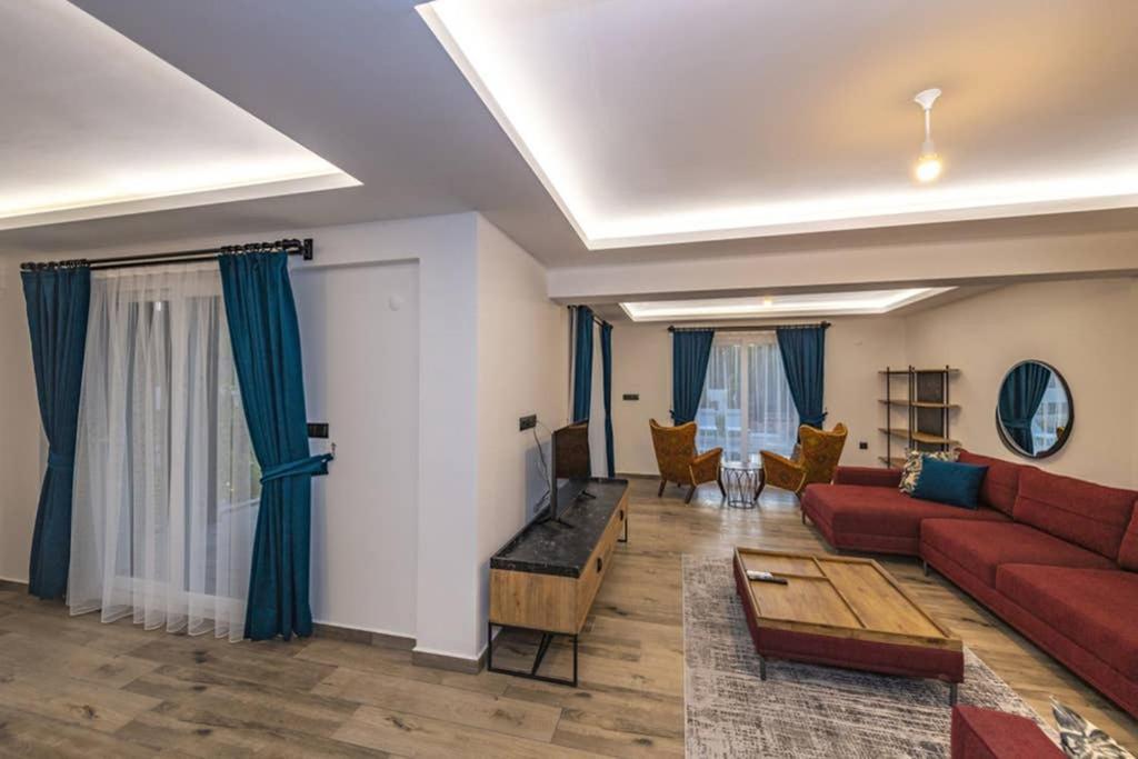 Bella- 4 Bedroom Holiday Villa In Oludeniz Фетие Екстериор снимка