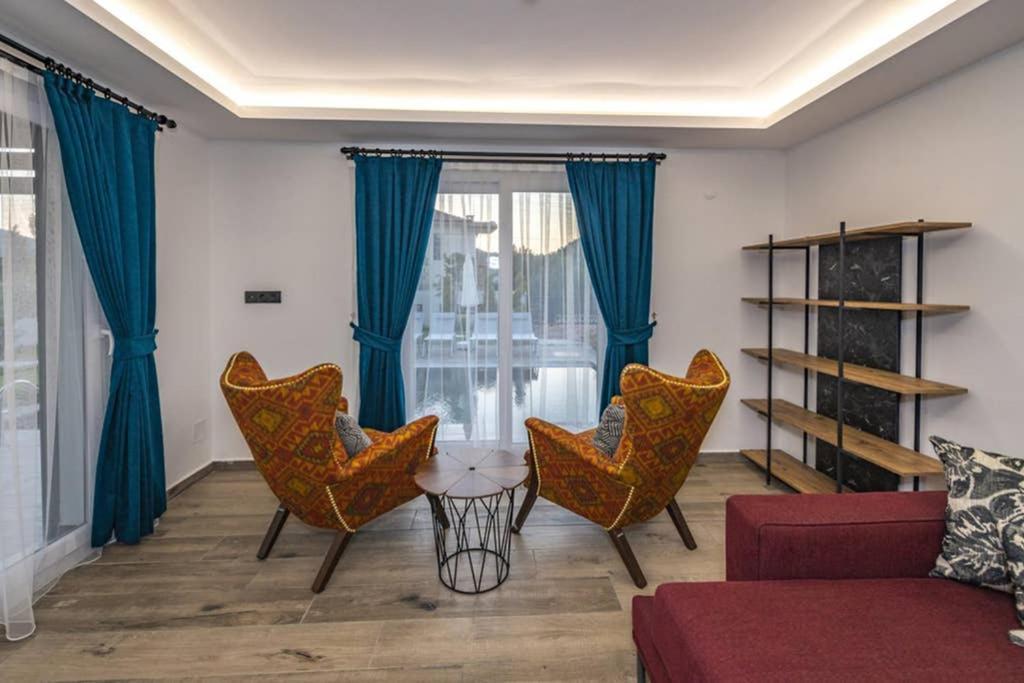 Bella- 4 Bedroom Holiday Villa In Oludeniz Фетие Екстериор снимка