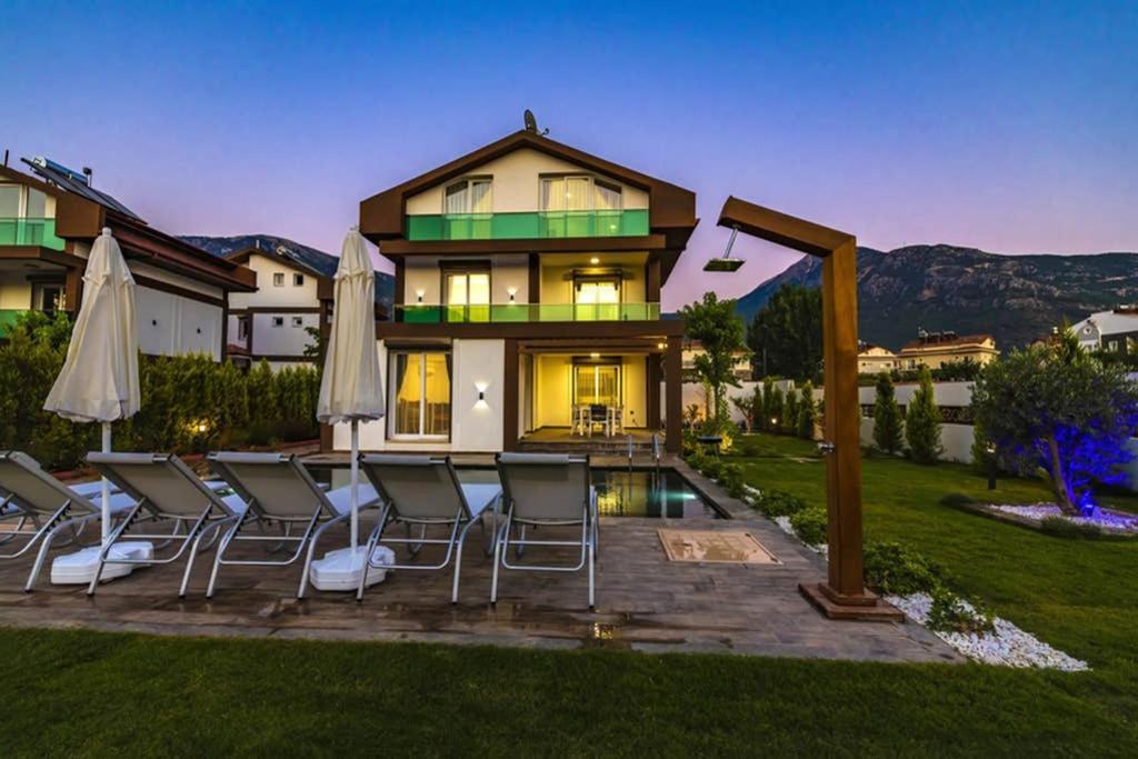 Bella- 4 Bedroom Holiday Villa In Oludeniz Фетие Екстериор снимка