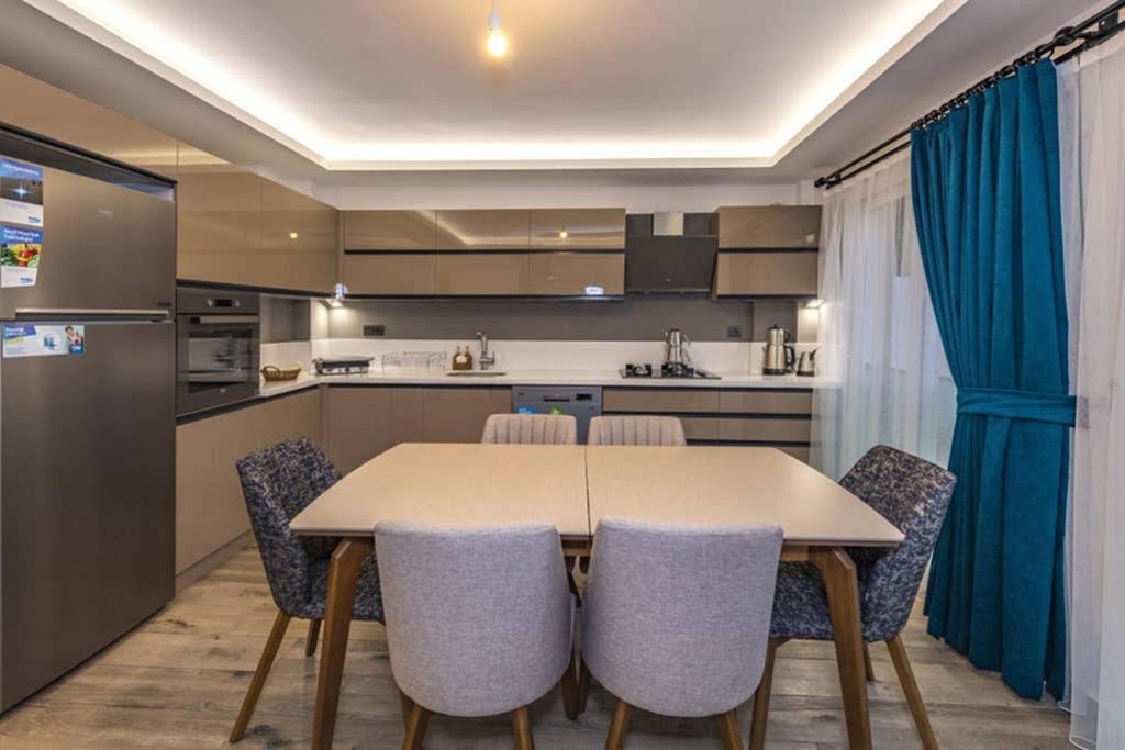 Bella- 4 Bedroom Holiday Villa In Oludeniz Фетие Екстериор снимка